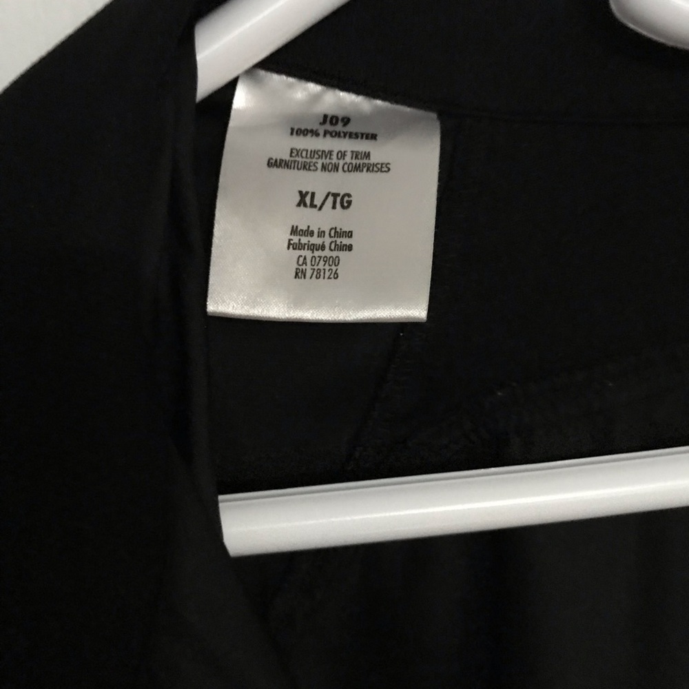 Louis Garneau, lightweight, running/cycling /walking light shell jacket. - Picture 4 of 7